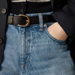 Slouchy jean