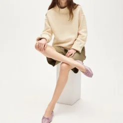 Sophie grommet ballet flats in Italian leather