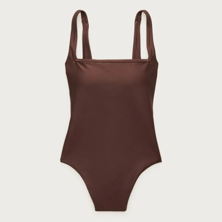 Squareneck one-piece in Classic Sculpt™