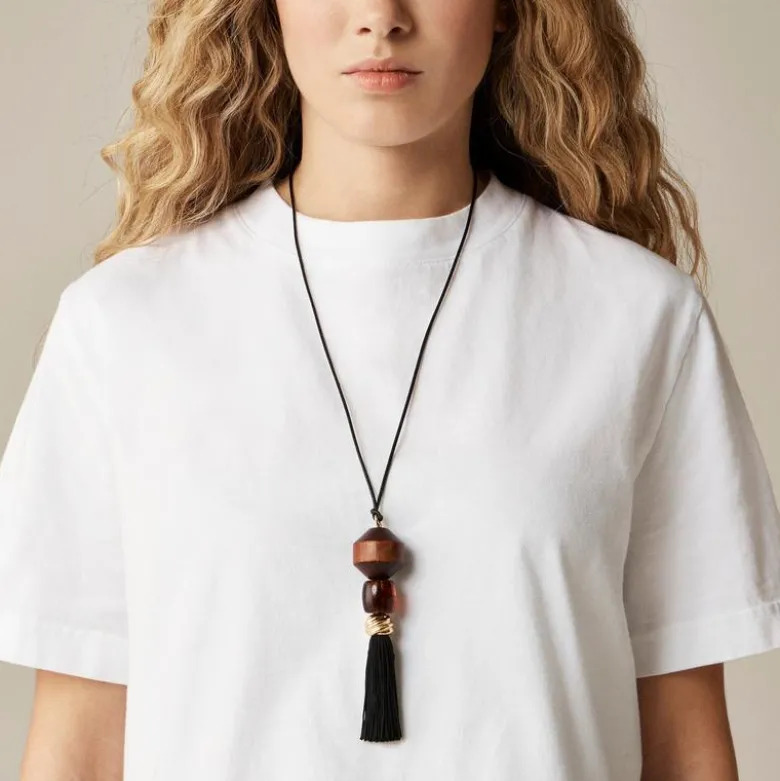 Tassel necklace with wood beads