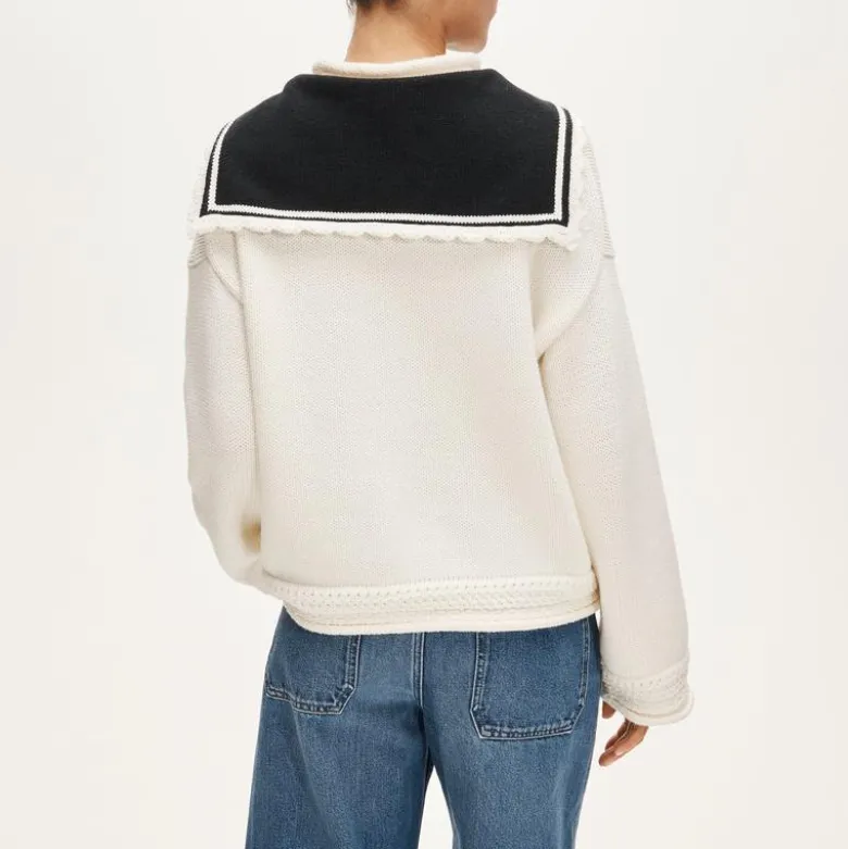 The Rollneck™ by Tanner Fletcher