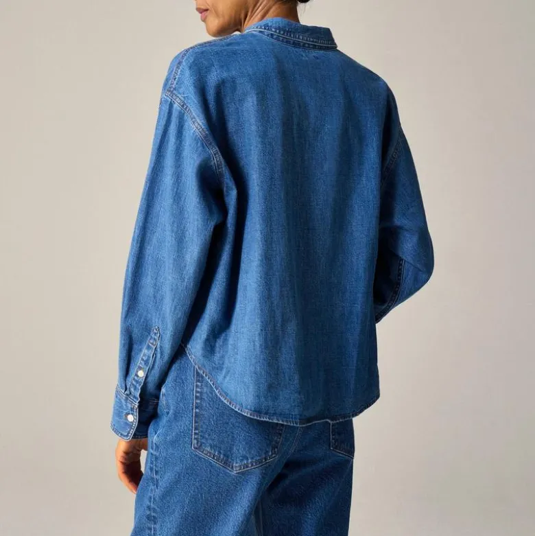 Étienne cropped button-up shirt in chambray