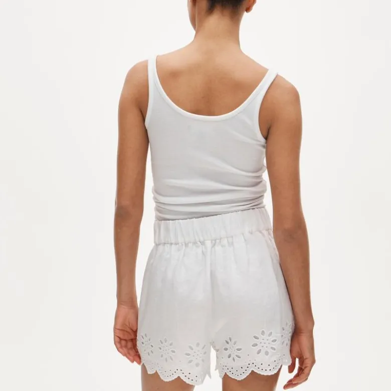 Tropez eyelet short in linen