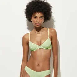 Underwire eyelet bikini top