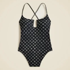 U-wire one-piece
