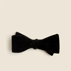 Velvet bow tie
