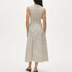 V-neck dress in dot print