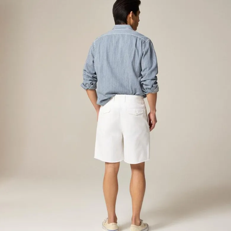 Wallace & Barnes 8" pleated cutoff chino short