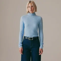 Wide-rib cashmere turtleneck sweater